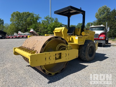 1997 Sakai SV70TF Padfoot Drum Compactor