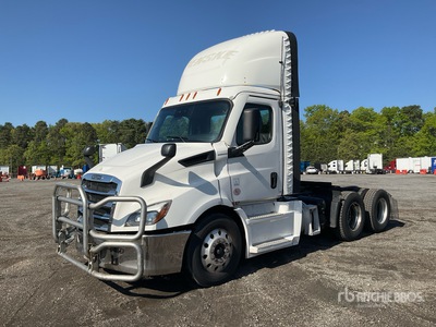 2021 Freightliner Cascadia 116 6x4 T/A Day Cab Truck Tractor