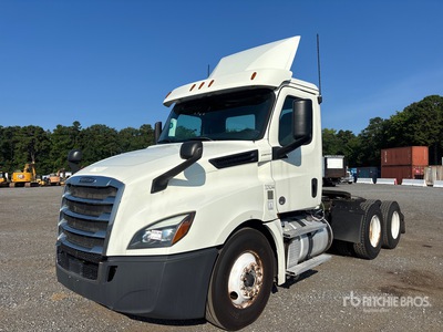 2019 Freightliner Cascadia 126 6x4 T/A Day Cab Truck Tractor