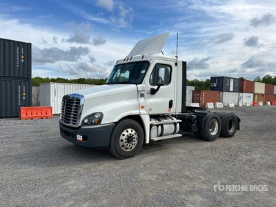 2018 Freightliner Cascadia 125 6x4 T/A Dagcabine Trekker