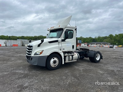 2019 Freightliner Cascadia 126 4x2 S/A Day Cab Truck Tractor