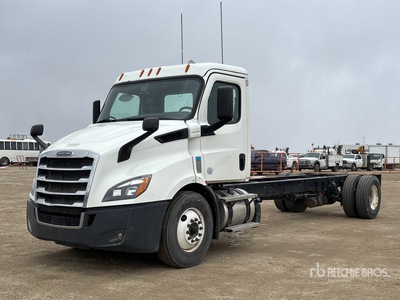 2020 Freightliner Cascadia 116 4x2 Cabina y chasis