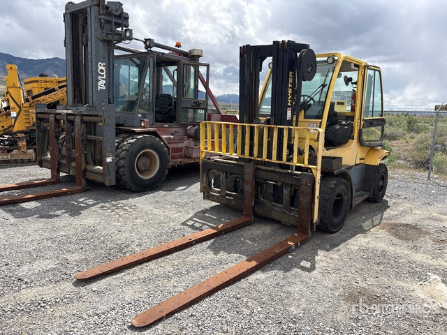 2011 Hyster H155FT 14000 lb Pneumatic Tire Forklift