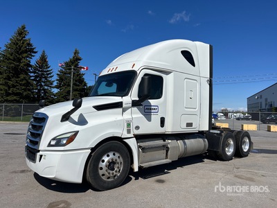 2020 Freightliner Cascadia 126 6x4 T/A Sleeper Truck Tractor