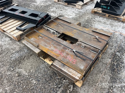 Quantity of (10) 2025 Kit Containers QT-F-BLANK Montageplatte für Kompaktlader-Anbaugerät (Unused)