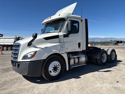 2018 Freightliner Cascadia 126 6x4 T/A Day Cab Truck Tractor