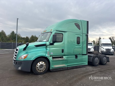 2020 Freightliner Cascadia 126 6x4 T/A Slaapcabine Trekker