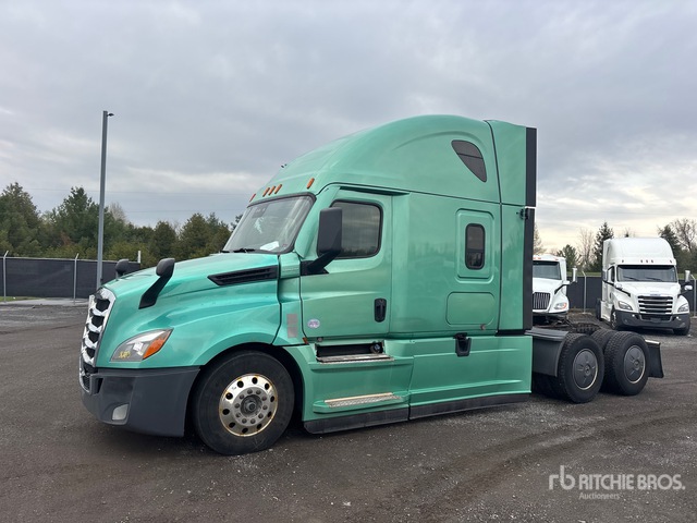 2020 FREIGHTLINER CASCADIA