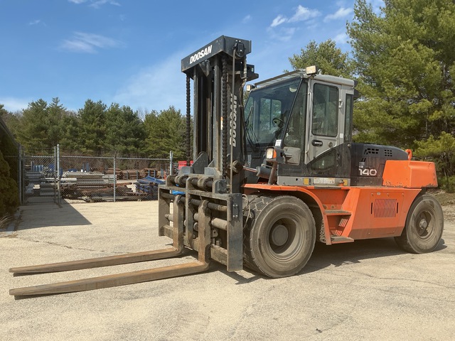 2017 Doosan D140S-7 30850 lb Pneumatic Tire Forklift