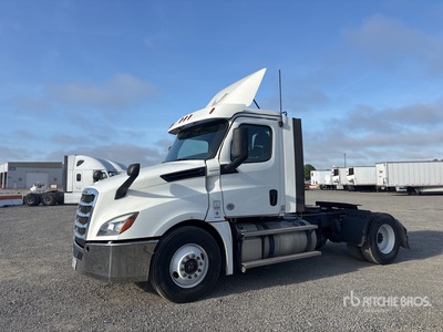 2020 Freightliner Cascadia 126 4x2 S/A Day Cab Truck Tractor