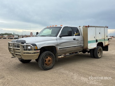 2002 Dodge Ram 3500 4x4 Extended Cab Nutzkraftwagen