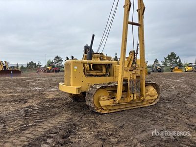 1968 Cat 561C Pipelayer