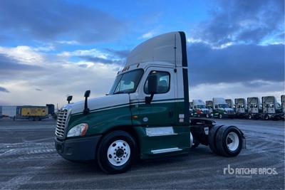 2016 Freightliner Cascadia 125 4x2 S/A Day Cab Truck Tractor