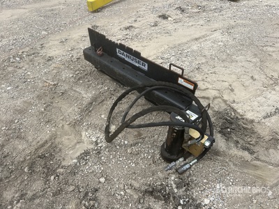 Danuser Kompaktlader-Pfostentreiber