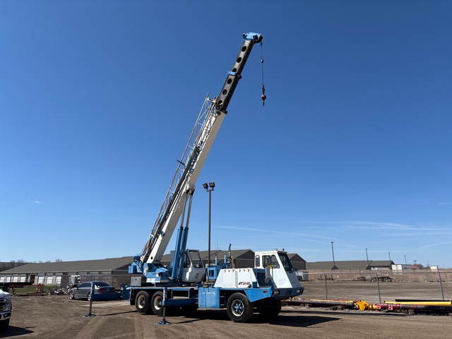 1987 Lorain MCH-200 20 ton 6x4 All Terrain Crane 1987 Lorain MCH-200 20 ton 6x4 All Terrain Crane