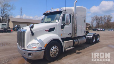 2016 Peterbilt 579 6x4 T/A Sleeper Truck Tractor