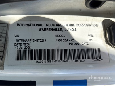 2007 International 4300 4x2 Van Truck