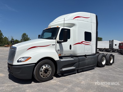 2022 International LT625 6x4 T/A Sleeper Truck Tractor