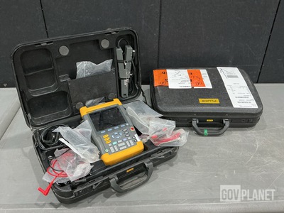 (2) Fluke 199C Scopemeter Colors