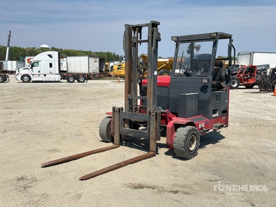 Moffett LR70 7000 lb 3x3 Carretilla Elevadora transportable