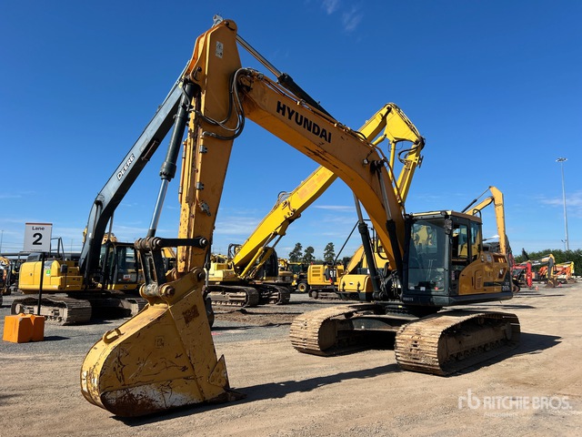 2020 Hyundai HX260 L Tracked Excavator