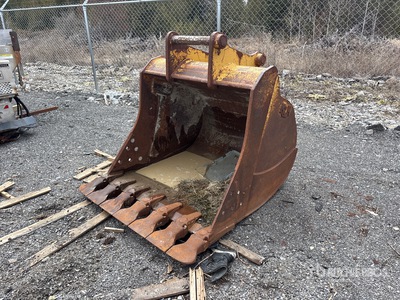 2012 H & H 52 in 2 cyd Digging Excavator Bucket - Fits Cat 329