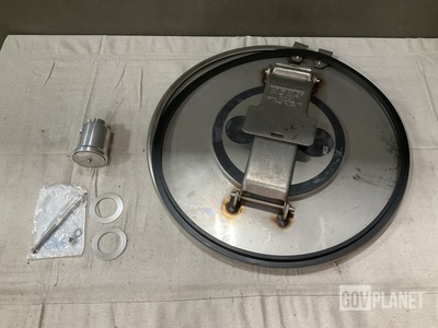 (17) Betts Tiona CT-0040 Manhole Covers
