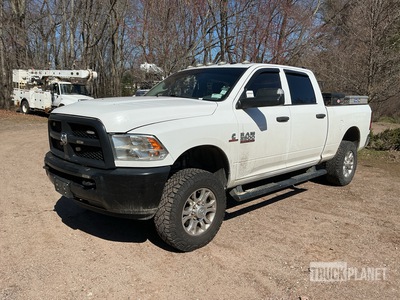2018 Ram 2500 ST 4x4 Crew Cab Pickup