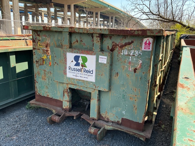 22 ft 30 cyd Roll-Off Container