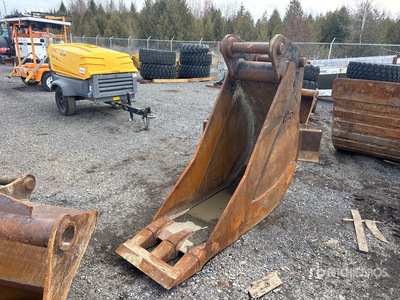 24 in Q/C Digging Excavator Bucket