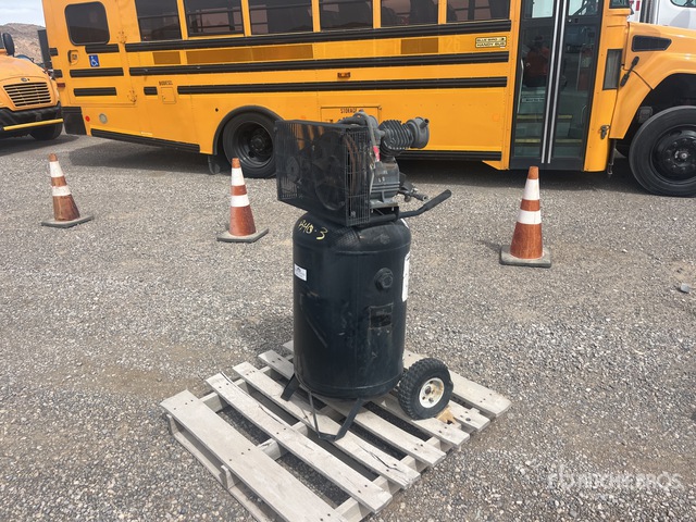 2011 Kobalt 5.3 cfm Electric 30 gal Air Compressor