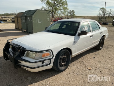 2010 Ford Crown Victoria Sedan