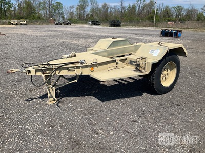 2004 Utility Tool & Trailer M200A1 S/A Trailer Chassis