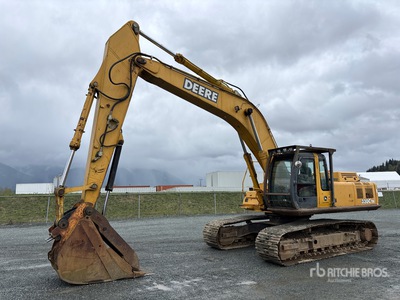 2005 John Deere 330C LC Kettenbagger