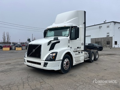 2018 Volvo 6x4 T/A Dagcabine Trekker