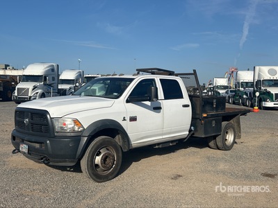 2012 Ram 5500 4x2 Crew Cab Autocarro cassone fisso