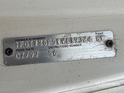 1998 Ford LT8501 Camion à flèche