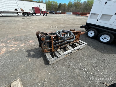 Cat B20 108 in Hydraulic Breaker