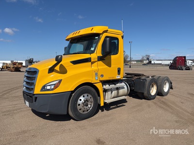 2020 Freightliner Cascadia 126 6x4 Cabeza Tractora Cabina Corta