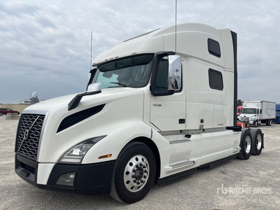 2019 Volvo VNL860 6x4 T/A Sleeper Truck Tractor
