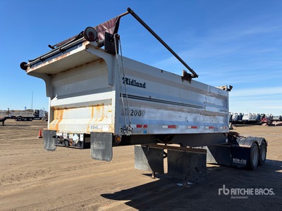2002 Midland SD2000 15 ft T/A Lead Side Dump Trailer