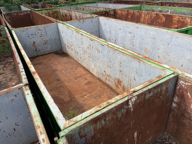 22 ft 30 cyd Roll-Off Container