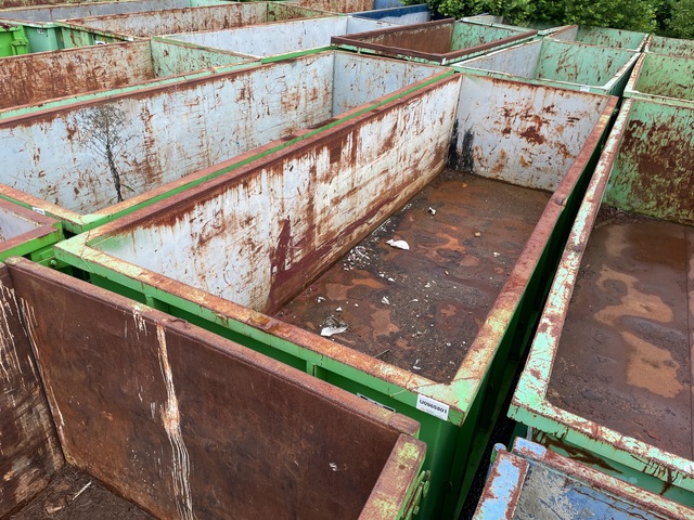 22 ft 30 cyd Roll-Off Container