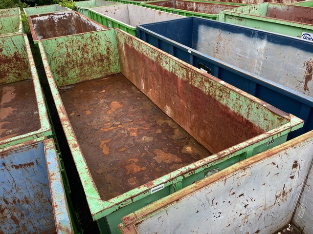 22 ft 30 cyd Roll-Off Container