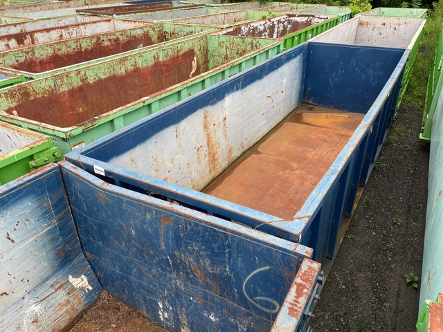 22 ft 30 cyd Roll-Off Container