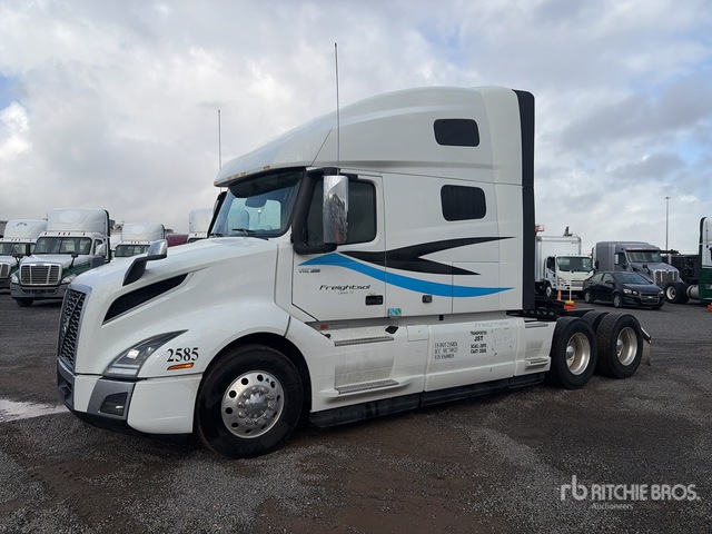 2025 VOLVO VNL