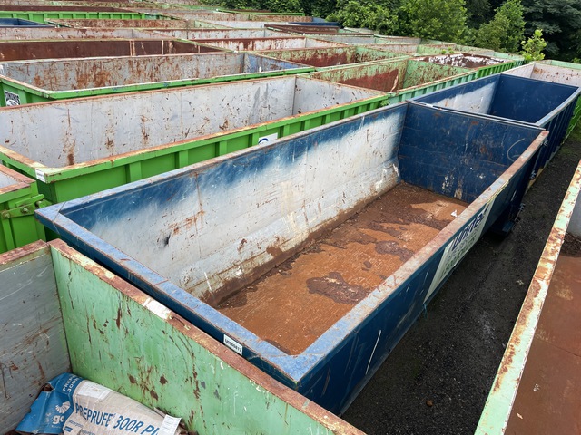 22 ft 30 cyd Roll-Off Container
