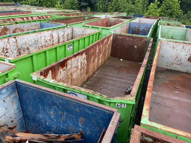 22 ft 30 cyd Roll-Off Container