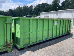 Matériel de recyclage à ordures 