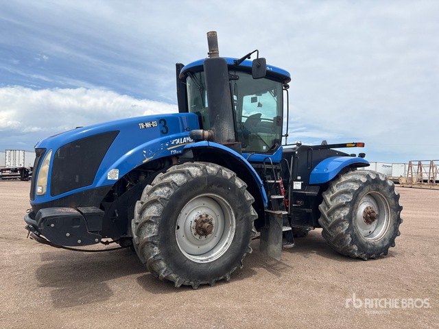 2013 New Holland T9.615 Articulated 4WD Tractor